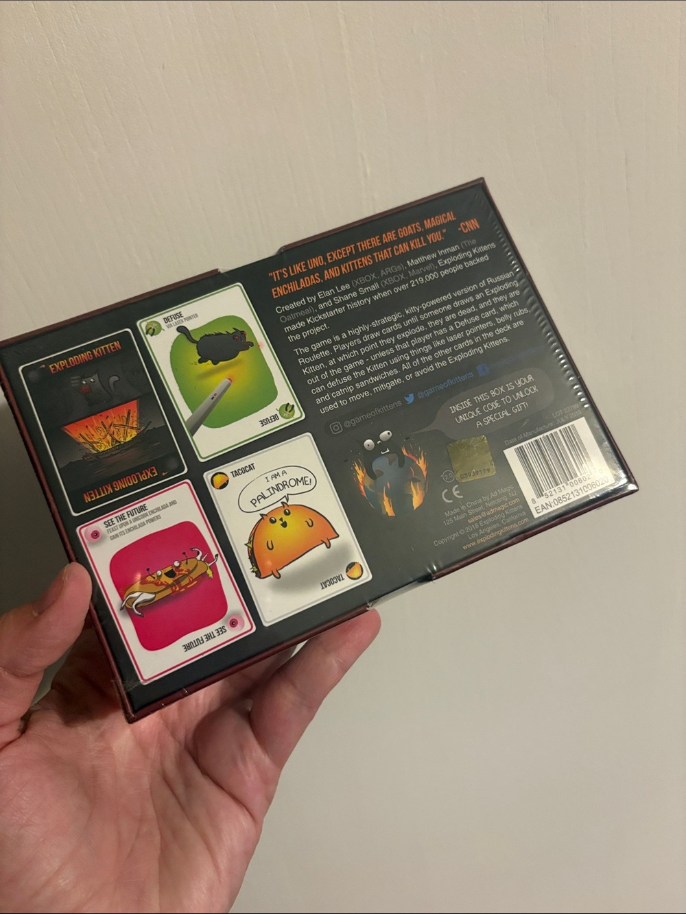 Exploding Kittens card game - Picture 2 of 2